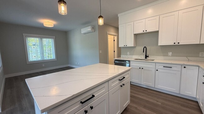 Building Photo - The Preserve-Only First Month’s Rent and S...