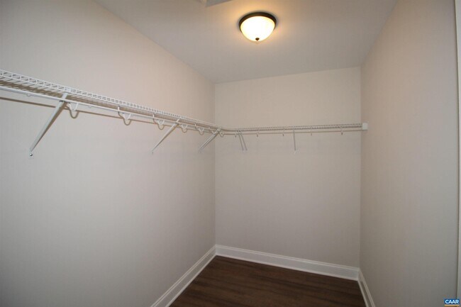 Building Photo - 173 Langley Dr