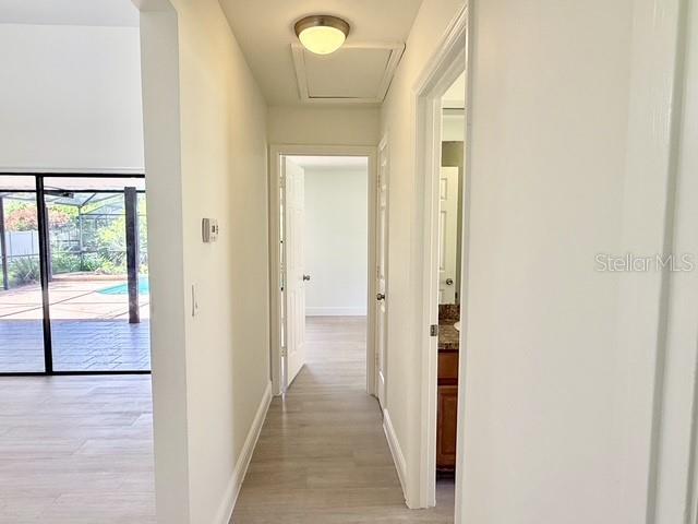 Building Photo - 553 Walnut Grove Pl