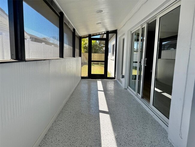 Building Photo - 3930 E Eden Roc Cir