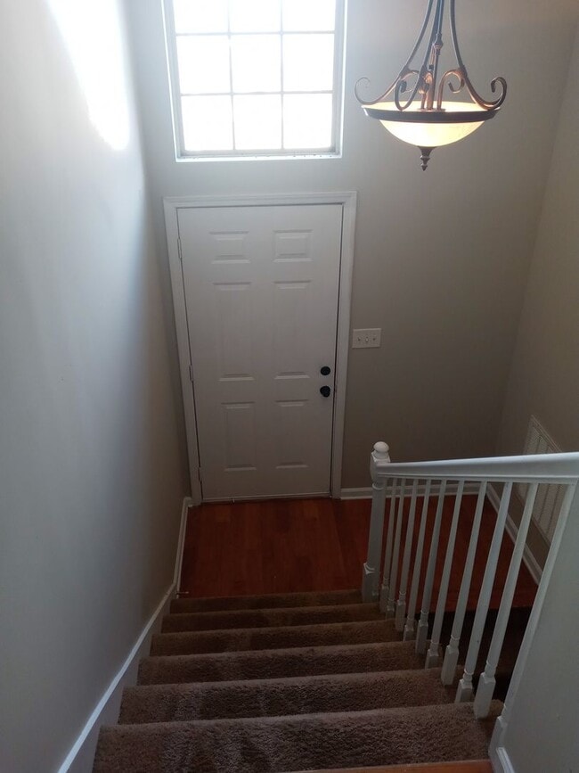 Building Photo - 1732 Thistlewood Dr