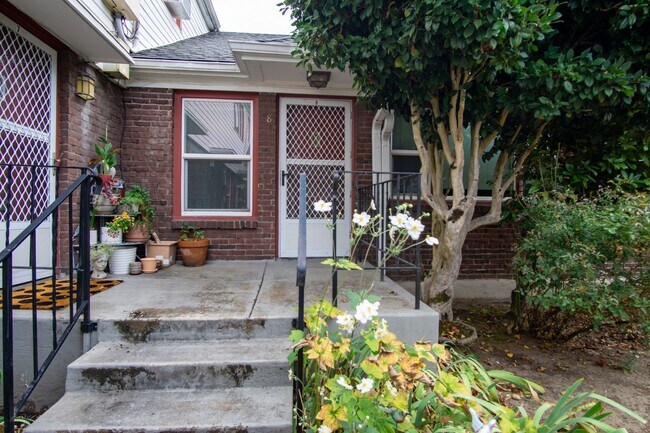 Interior Photo - Terry Garden