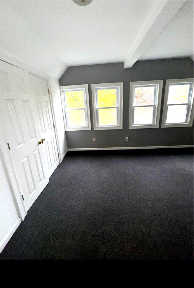 Building Photo - 955 NY-52