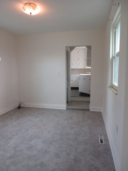 Building Photo - 4501 Packard St