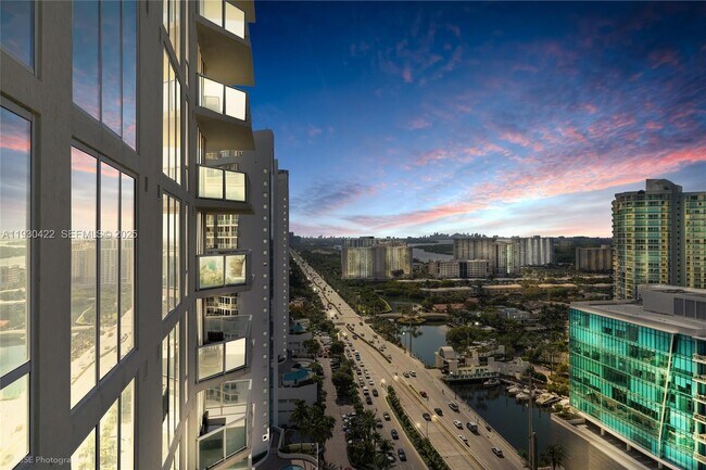 Building Photo - 16699 Collins Ave