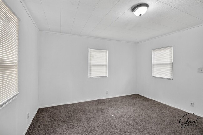 Building Photo - 11434 Laing St