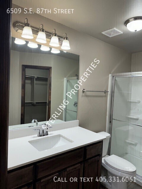 Building Photo - 6509 SE 87th St