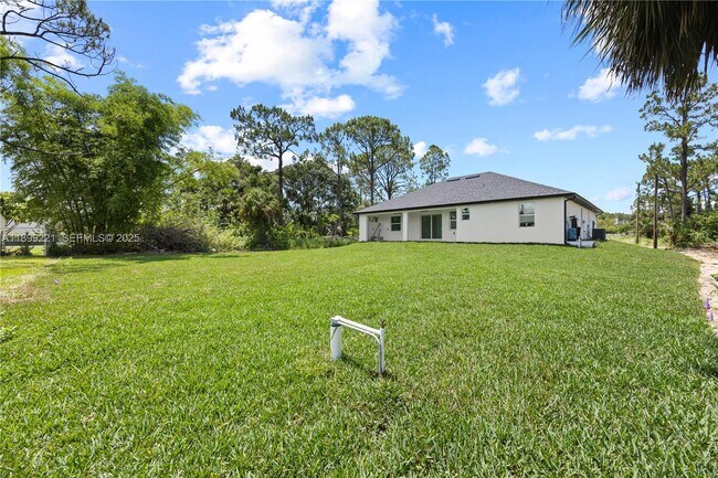 Building Photo - 3111 W 17th St