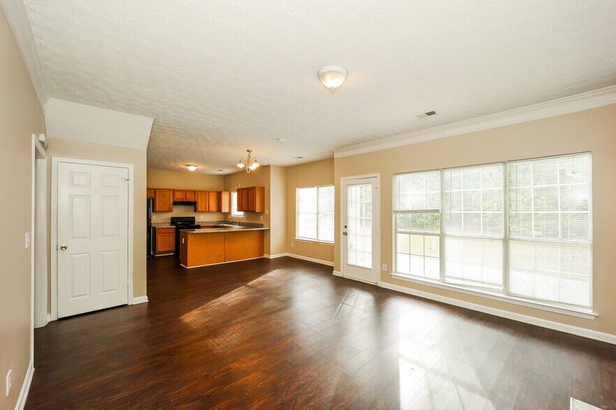 Building Photo - 8639 Glendevon Ct