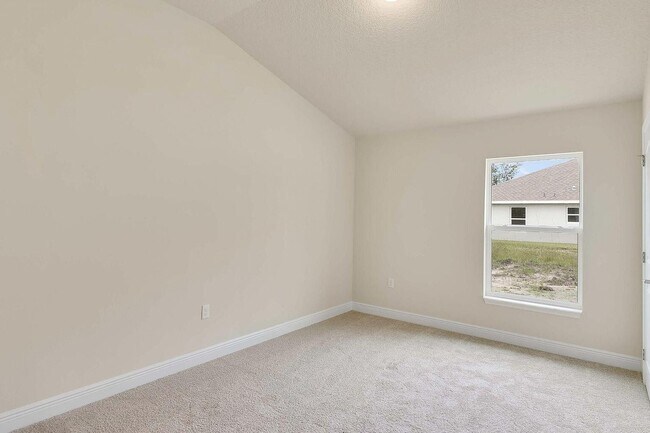 Building Photo - 5331 Vespera St