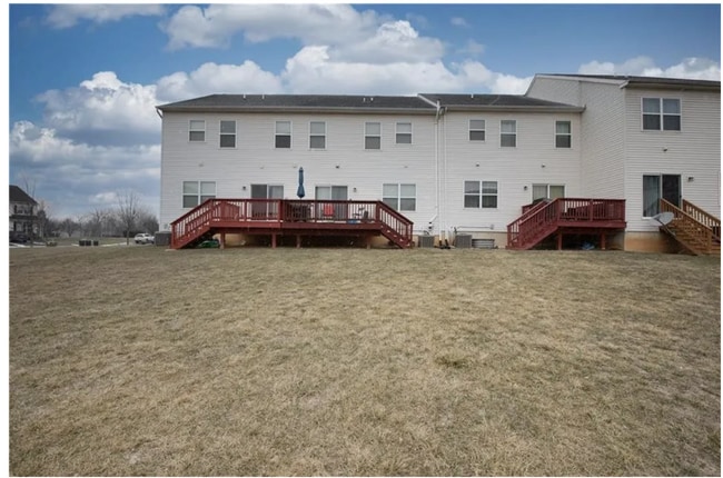 Building Photo - 972 King Way
