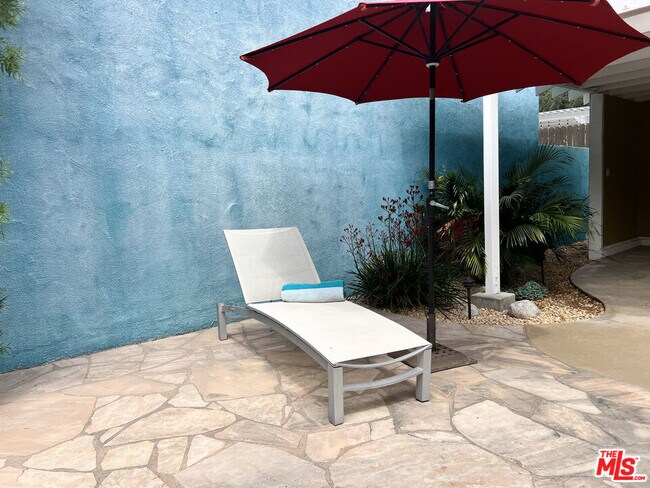 Building Photo - 390 N Baldwin Ave