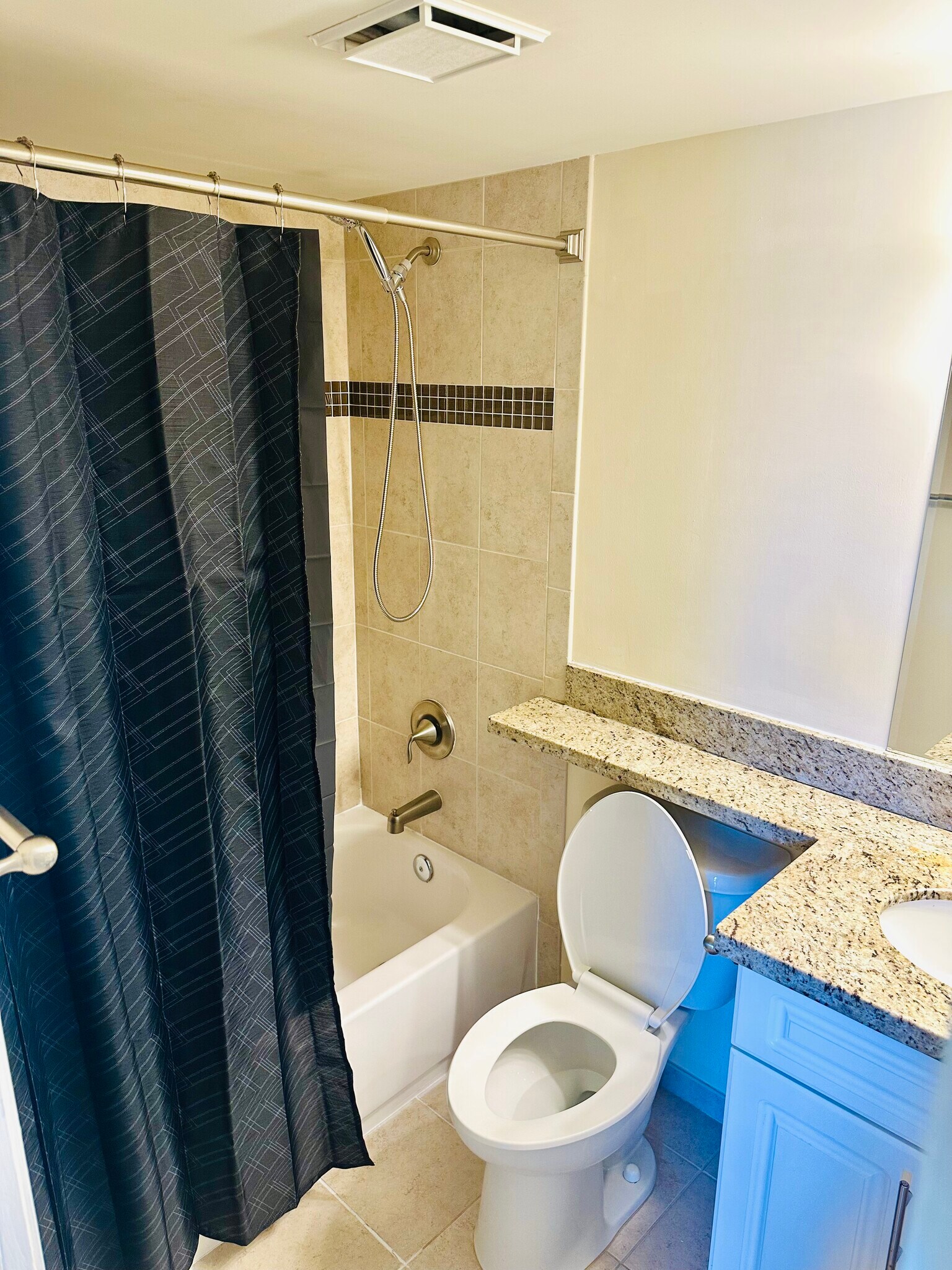 Building Photo - 2104 S Cypress Bend Dr