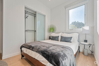 Building Photo - ~4 Weeks FREE~ New Fully Furnished Bachelo...