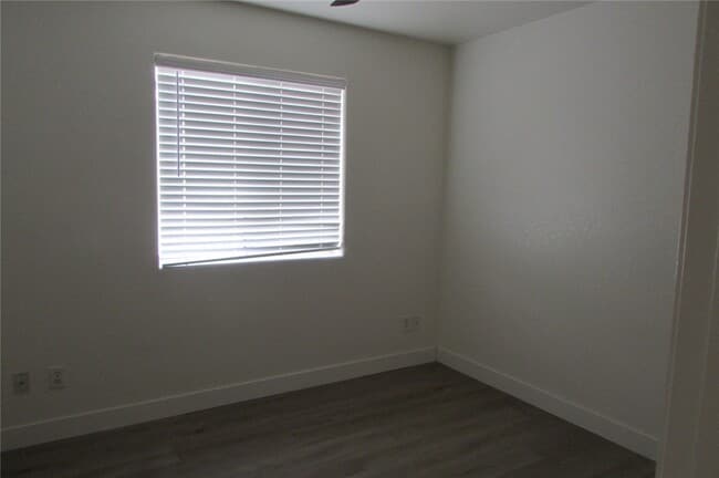 Building Photo - 2361 Taos Dr