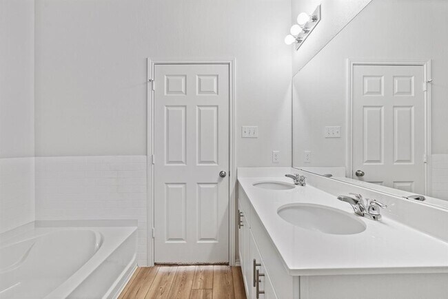 Building Photo - 408 Grace Lilly Dr