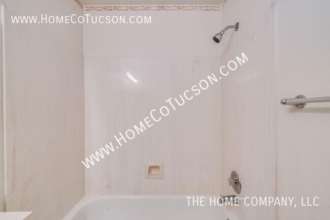 Building Photo - 7811 E Starbright Ct