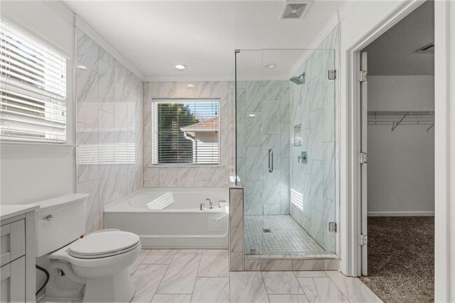 Building Photo - 1183 Lanier Springs Dr NE