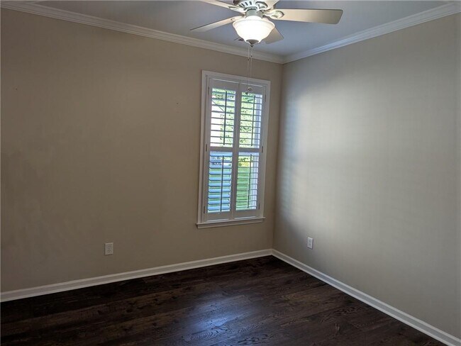 Building Photo - 4920 Hidden Meadow Dr