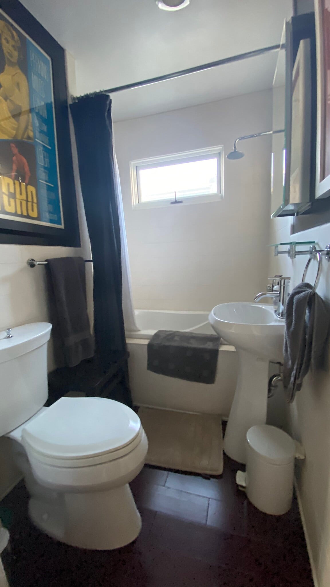 Building Photo - 1316 N Occidental Blvd