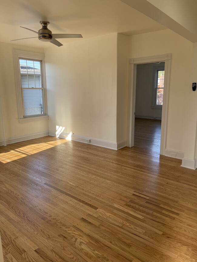 Living room - 1108 Pennsylvania Ave