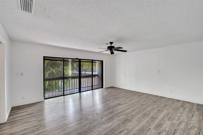 Building Photo - 103 Heatherbrook Way