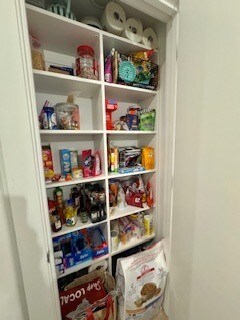 Building Photo - 3355 N Southport Ave