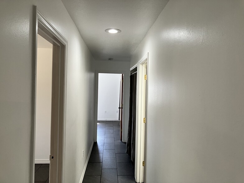 Building Photo - 20325 Ladner Ave