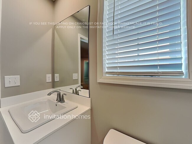 Building Photo - 9654 Canter court