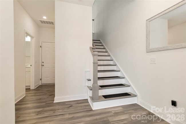 Building Photo - 4202 Alexander Vw Dr