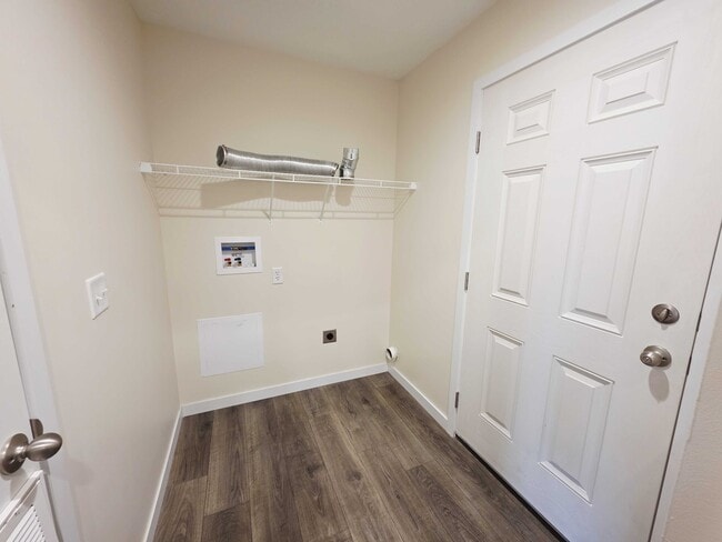 Building Photo - 3678 Hawthorne St