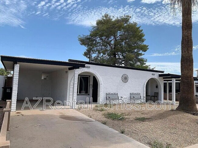 Primary Photo - 6820 E Avalon Dr