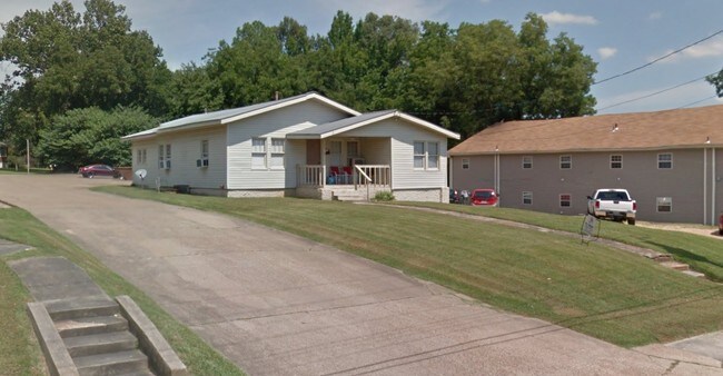 Primary Photo - 1918 Aggie Rd