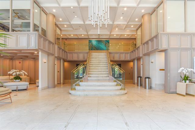 Building Photo - 251 Crandon Blvd