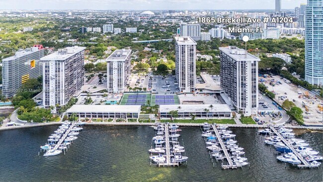 Building Photo - 1865 Brickell Ave