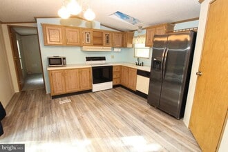Building Photo - 22927 Cypress Dr
