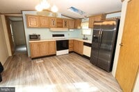 Building Photo - 22927 Cypress Dr