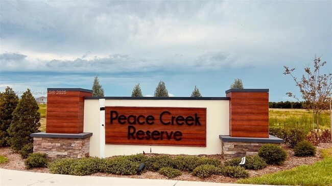 Building Photo - 1543 Jessica Blvd