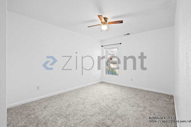 Building Photo - 8635 Lott St