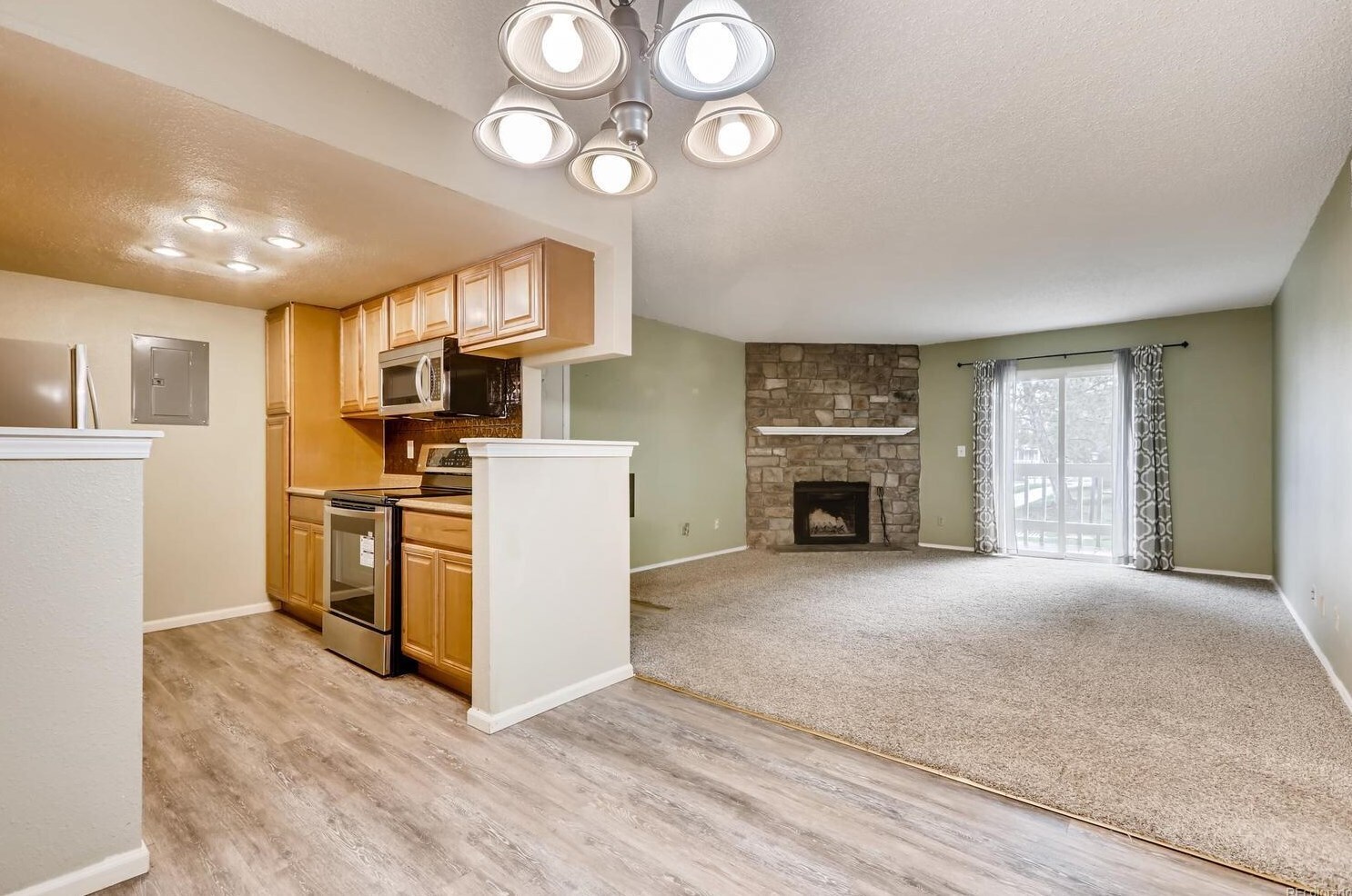 Building Photo - 8225 Fairmount Dr