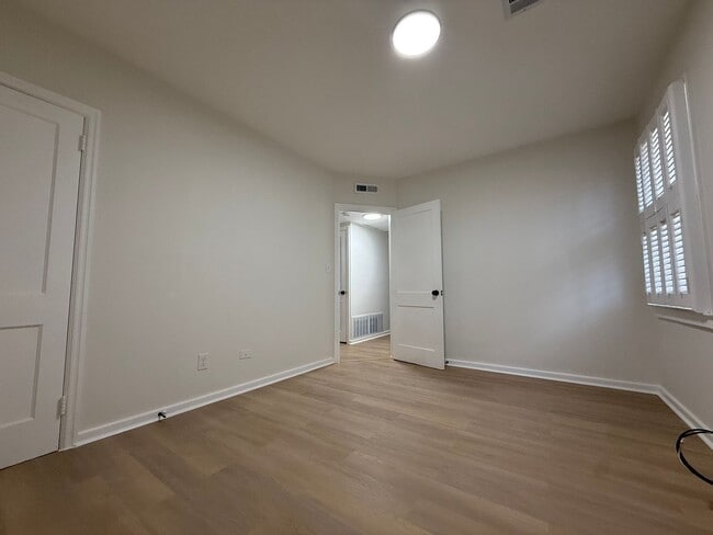 Building Photo - Now Available — Newly Remodeled 4BR / 2BA Home in Dalraida