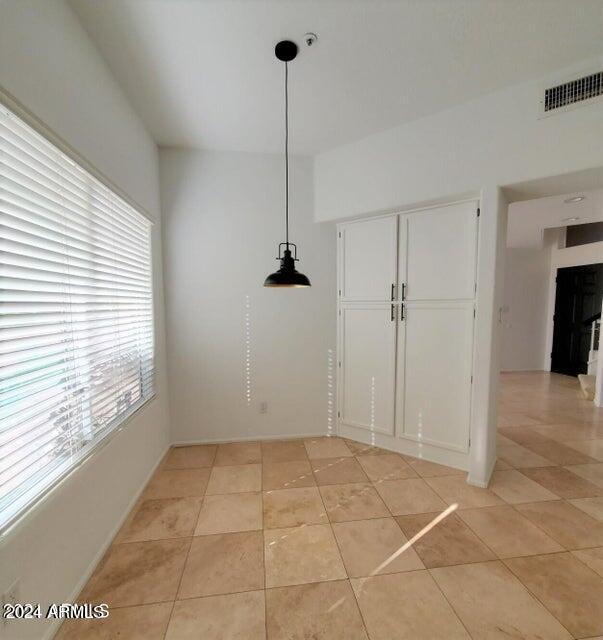Building Photo - 10199 E Celtic Dr