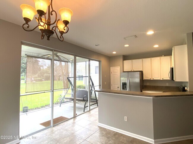 Building Photo - 4839 Parkhurst Pl