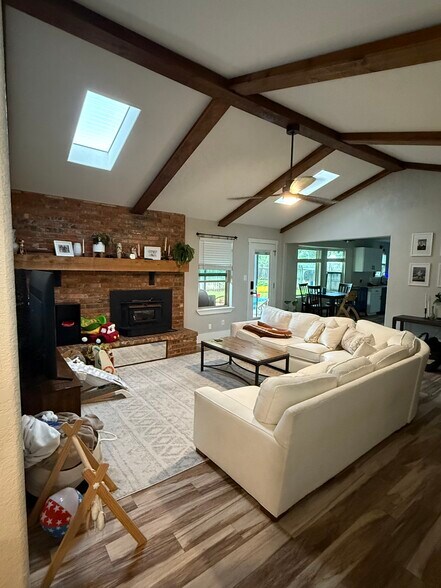 Living room - 7509 Jean Ann Dr