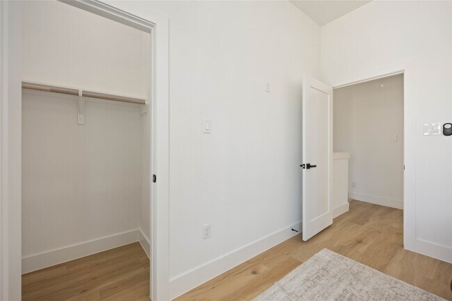 Building Photo - 4202 Kewanee St