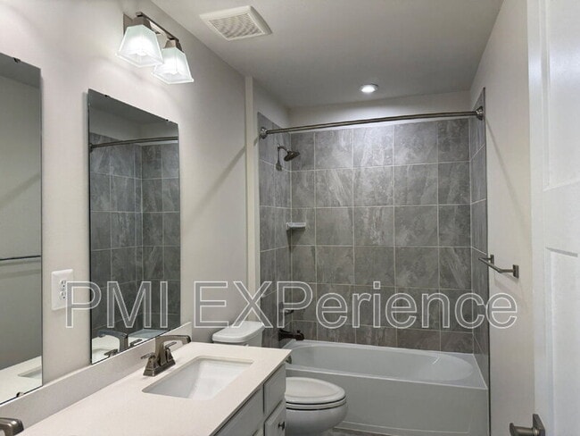 Building Photo - 2609 Skeeter Ct