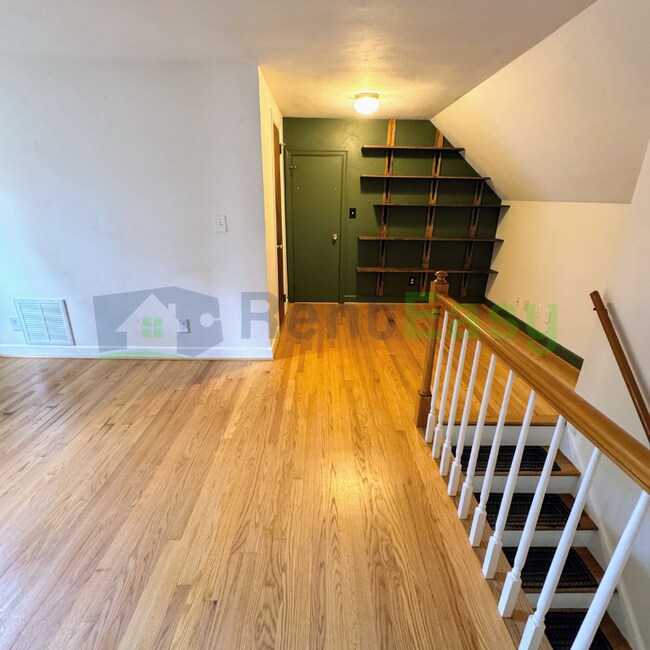 Building Photo - 8533 Circle Dr