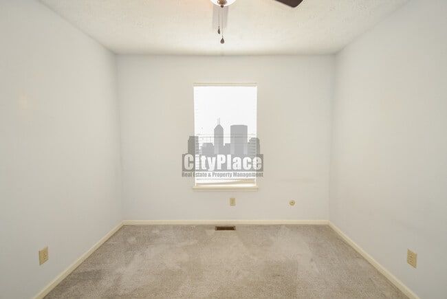 Building Photo - 7497 Charrington Ct