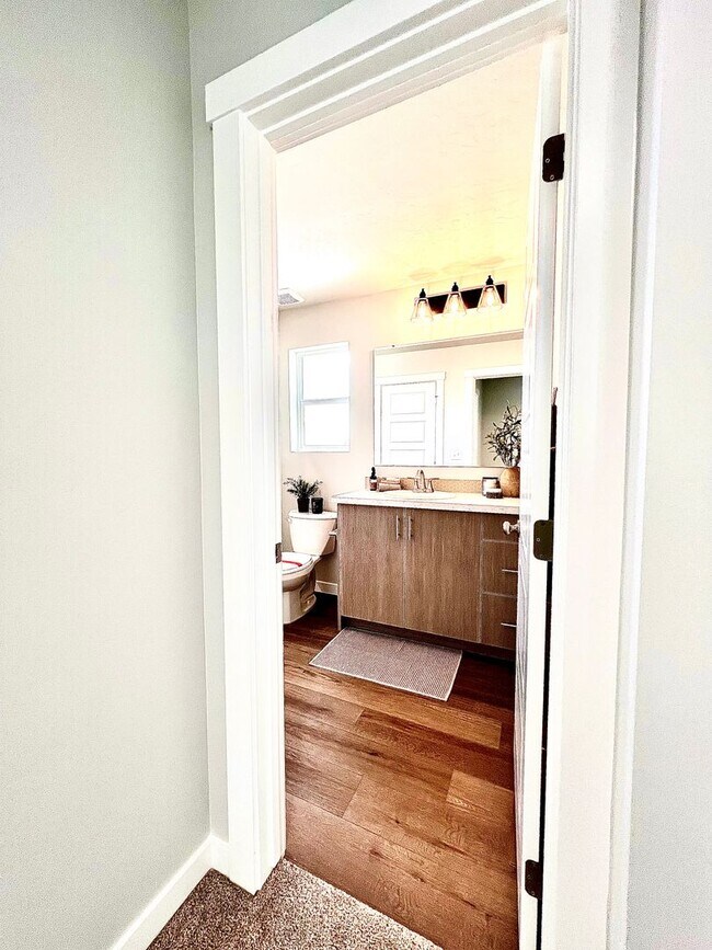 Building Photo - BRAND NEW HOME! 4 Bed/2.5 Bath plus Office and Flex Space Upstairs