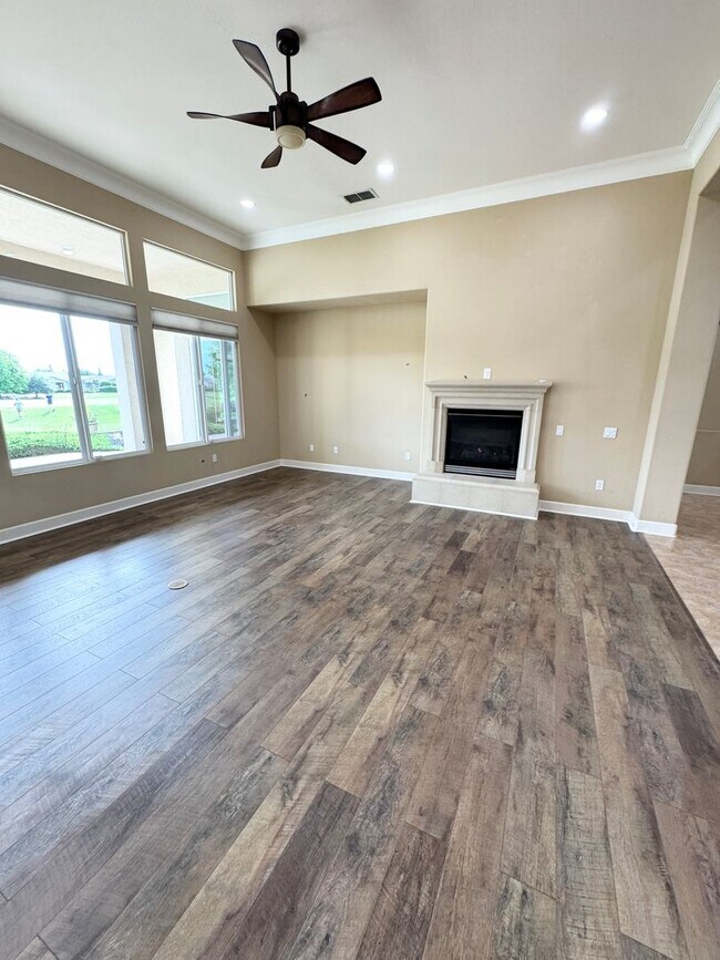 Building Photo - Sun City Lincoln Hills Active Adult Community Three Bedroom Three Car Garage SEE VIDEO